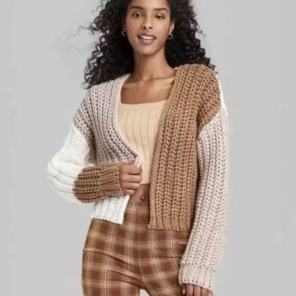 WILD FABLE Women’s Beige/Brown Cropped Cardigan Color Block Chunky Knit, sz XS - Picture 1 of 9